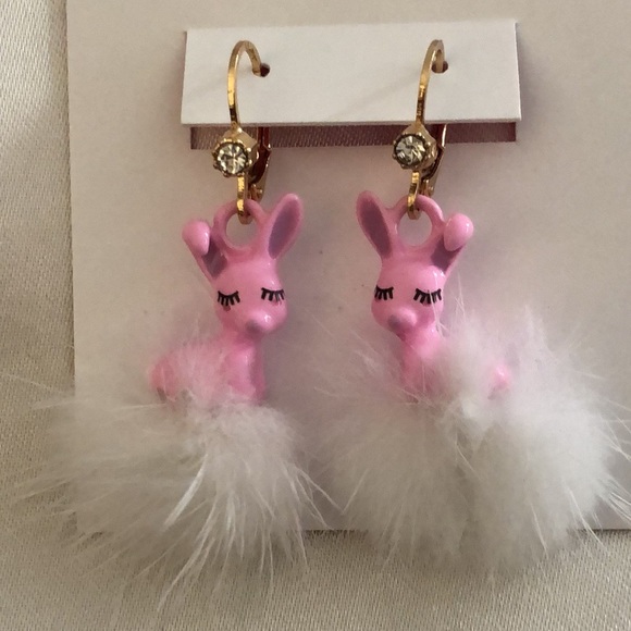 Betsey Johnson Some Bunny’s Pink Enamel & White Pom Pom Drop Earrings NWT - Picture 5 of 15